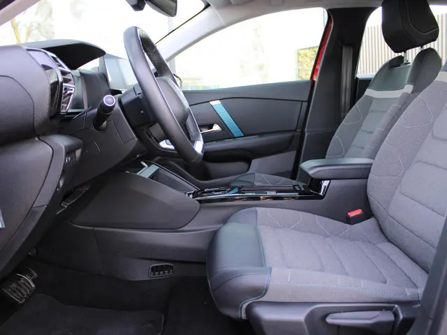 Citroën ë-C4 Feel Pack 50 kWh 2022 Elektrisch 13