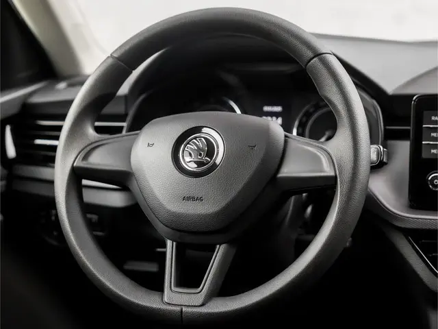 Škoda Scala 1.0 TSI Active Sport 2020 Benzine 17