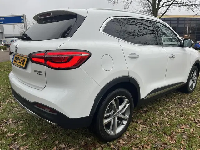 MG EHS 1.5 TGDI Luxury 2022 Hybride Benzine 3