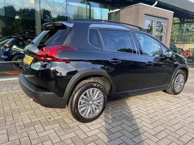 Peugeot 2008 1.2 PureTech GT-Line 2019 Benzine 5
