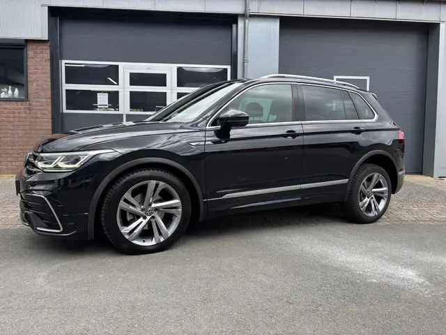 Volkswagen Tiguan 1.5 TSI R-Line Business+ 2021 Benzine 8