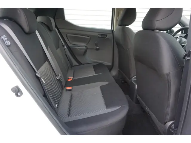 Nissan Micra 1.0L Visia+ 2017 Benzine 19