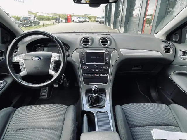 Ford Mondeo Wagon 1.6 Titanium 2014 Benzine 8