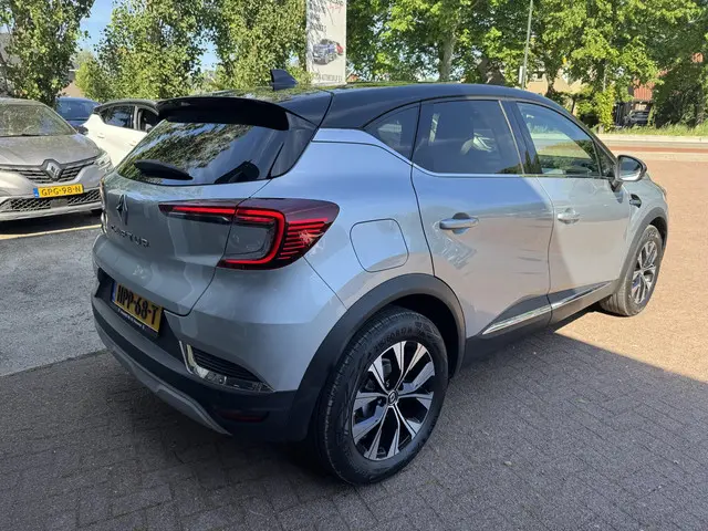 Renault Captur 1.3 TCe 140pk EDC Techno 2024 Benzine 5