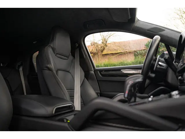 Porsche Cayenne Coupé Turbo GT 2022 Benzine 11