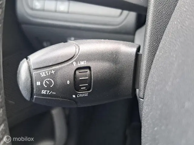 Peugeot 208 1.2 PureTech Signature 2019 Benzine 20