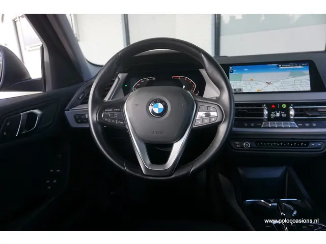 BMW 1 Serie 118i 2020 Benzine 10