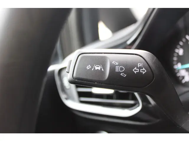 Ford Fiesta 1.0 EcoBoost Connected 2020 Benzine 24