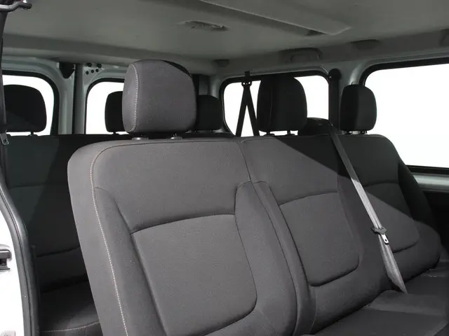 Renault Trafic Passenger 1.6 dCi Zen Energy 2019 Diesel 28