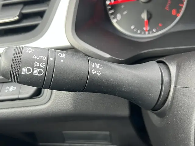 Renault Captur 1.0 TCe 90 Equilibre 2023 Benzine 28