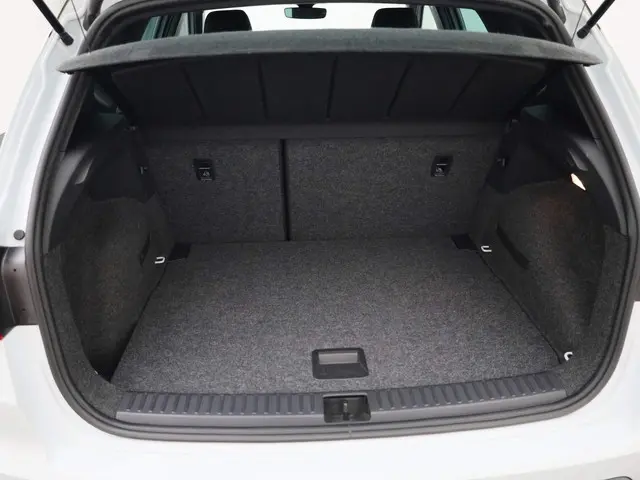 SEAT Arona 1.5TSI/150PK FR DSG 2023 Benzine 22