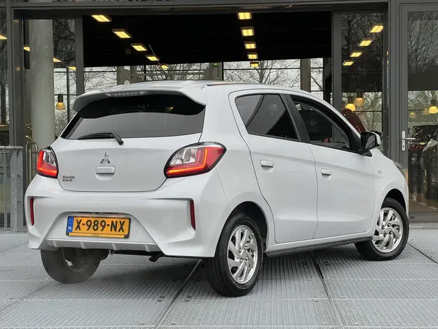 Mitsubishi Space Star 1.2 Dynamic 2024 Benzine 26