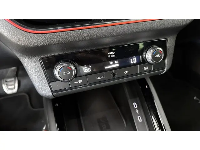Škoda Scala 1.0 TSI Sport Business 2023 Benzine 18