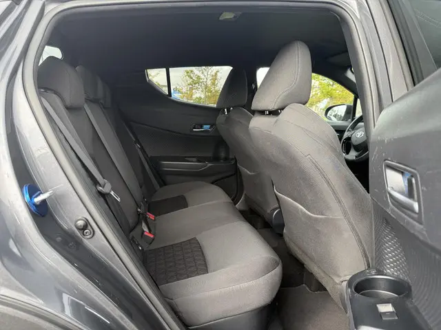 Toyota C-HR 2.0 Hybrid Bi-Tone 2020 Hybride Benzine 11