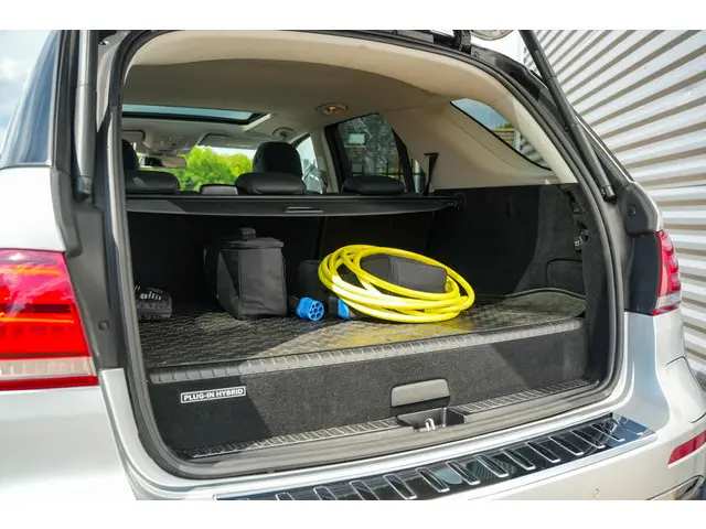 Mercedes-Benz GLE 500 e 4MATIC 2015 Hybride Benzine 27