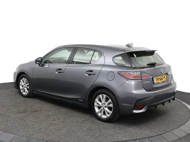 Lexus CT 200h Business Line 2017 Hybride Benzine 11