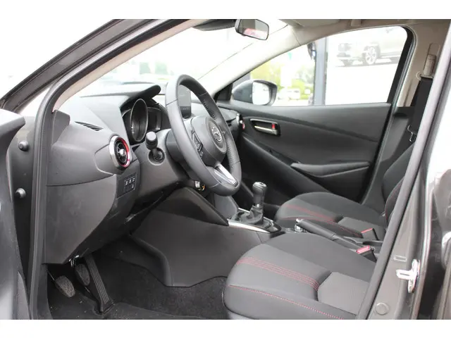 Mazda 2 1.5 e-SkyActiv-G 90 Homura 2025 Benzine 13