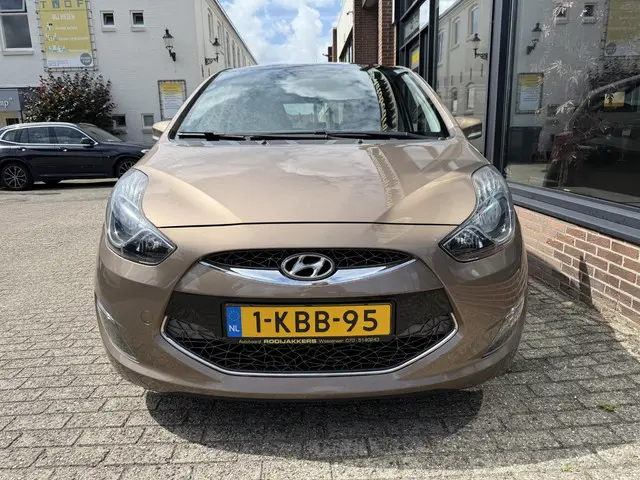 Hyundai ix20 1.6i i-Catcher 2013 Benzine 2