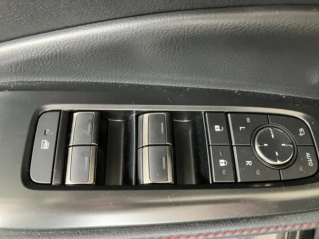 Lexus LBX Elegant 2WD 2025 Hybride Benzine 10