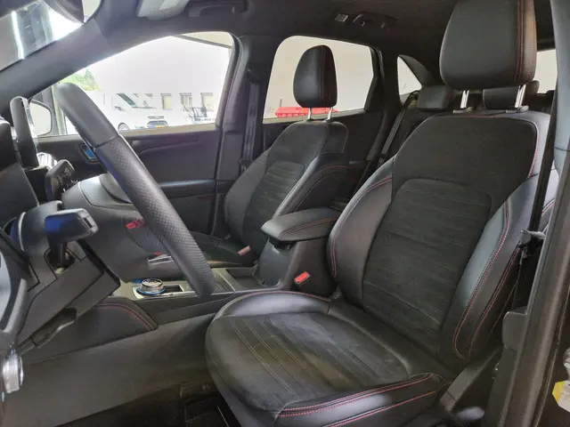 Ford Kuga 2.5 PHEV ST-Line 2021 Hybride Benzine 8