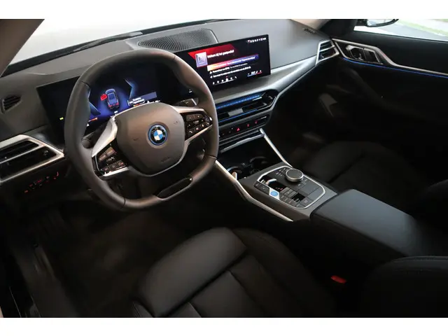 BMW i4 eDrive35 2025 Elektrisch