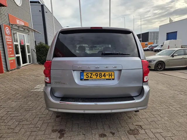 Dodge Grand Caravan 3.6 V6 2013 Benzine 6