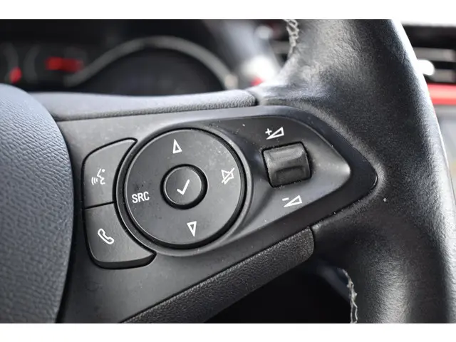 Opel Corsa 1.2 GS Line 2020 Benzine 38