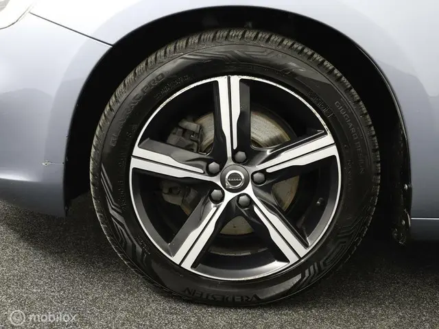 Volvo V60 1.5 T2 Polar+| Leer| Trekhaak 2018 Benzine 47