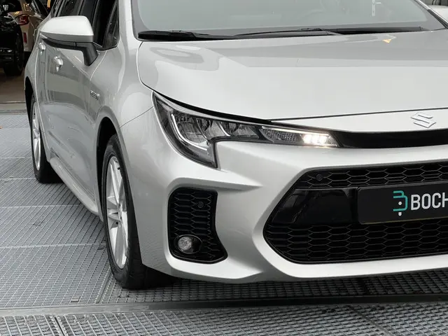 Suzuki Swace 1.8 Hybrid Select 2021 Hybride Benzine 26