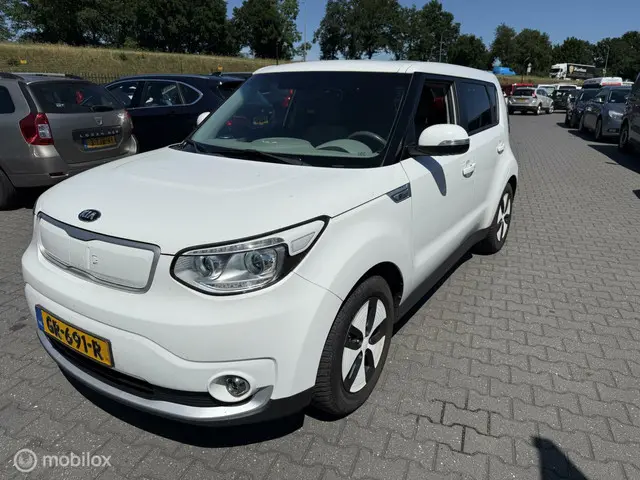 Kia e-Soul EV ExecutiveLine 27 kWh 2015 Elektrisch 3