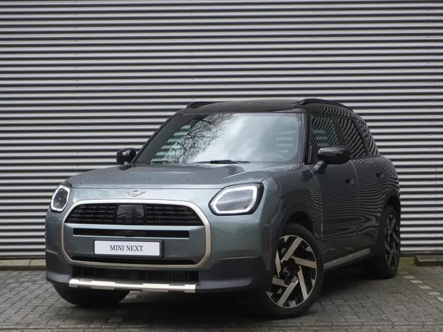 MINI Countryman Cooper C 2026 Benzine 26