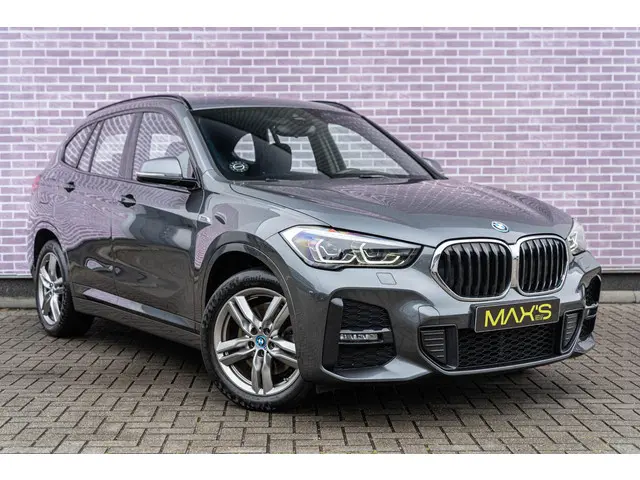 BMW X1 xDrive25e High Executive 2022 Hybride Benzine 4