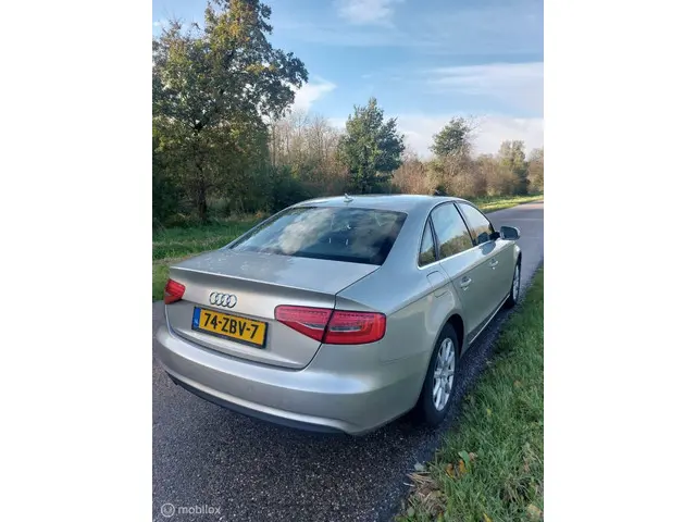 Audi A4 Limousine 1.8 TFSI 2012 Benzine 5