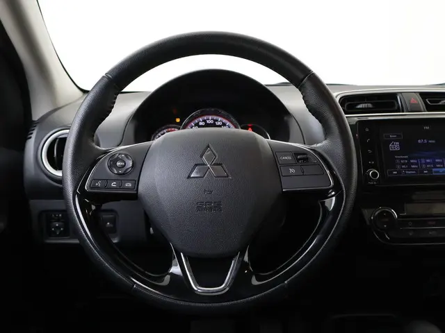 Mitsubishi Space Star 1.2 Instyle 2023 Benzine 11