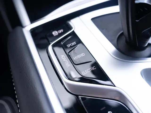 BMW 7 Serie Sedan 745e 2020 Hybride Benzine 33