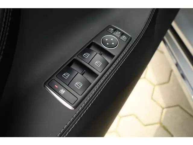 Tesla Model S 75D Base - AWD - Panorama 2018 Elektrisch 16