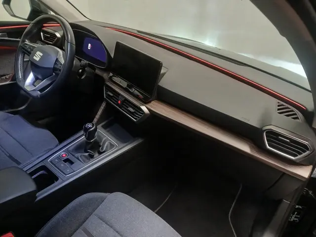 SEAT Leon 1.5 TSI FR SCHADEAUTO!! 2020 Benzine 14