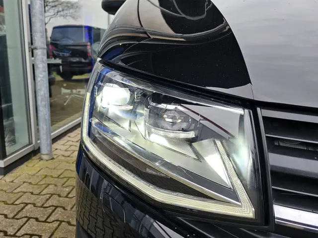 Volkswagen Transporter 2.0 TDI L1H1 2019 Diesel 29