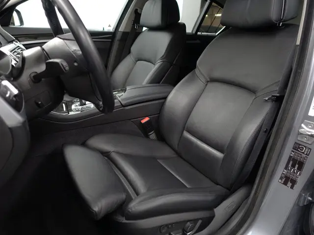 BMW 5 Serie 528i High Executive+ Aut- 2012 Benzine 25