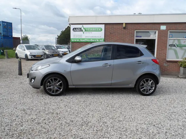 Mazda 2 1.3 TS Plus 2012 Benzine 11