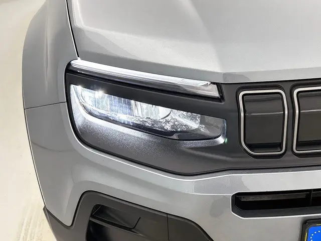 Jeep Avenger 1.2 Longitude 2024 Benzine 17