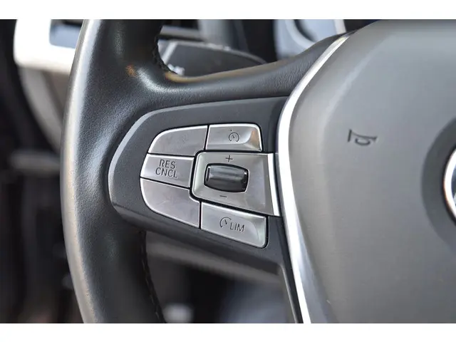 BMW X3 xDrive20i High Executive 2018 Benzine 13