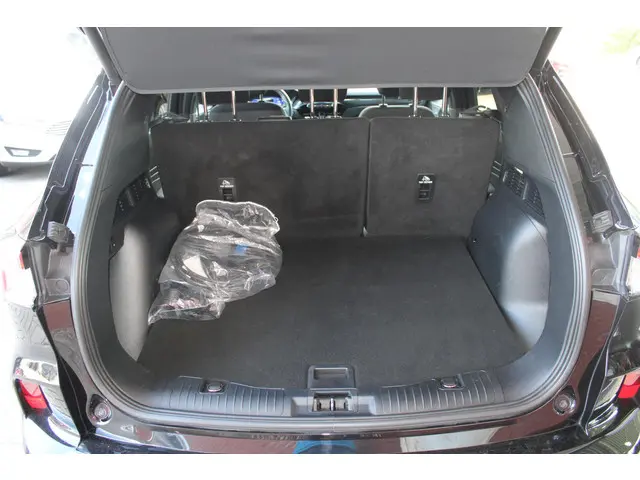 Ford Kuga 2.5 PHEV ST-Line 2022 Hybride Benzine 29