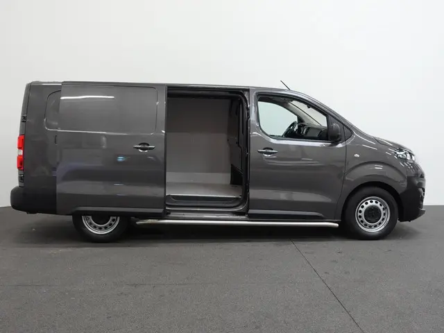 Opel Vivaro 2.0 BlueHDi 145PK L3 Automaat 2023 Diesel 40