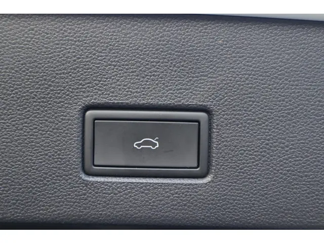 Volkswagen T-Roc 1.5 TSI Sport Business R 2020 Benzine 17