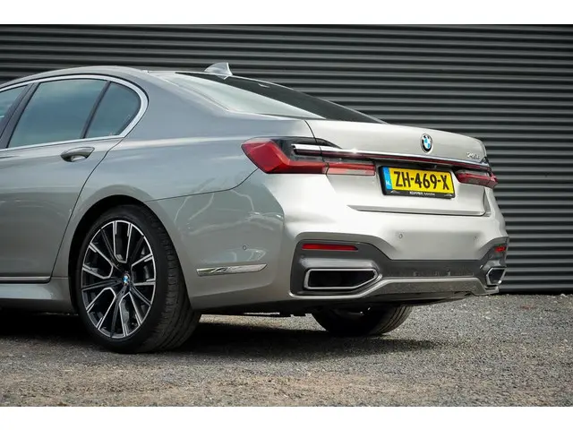BMW 7 Serie 745e High Executive 2019 Hybride Benzine 25