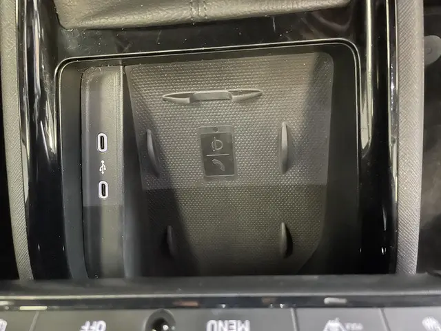 Škoda Kamiq 1.0 TSI Business Edition 2021 Benzine 27