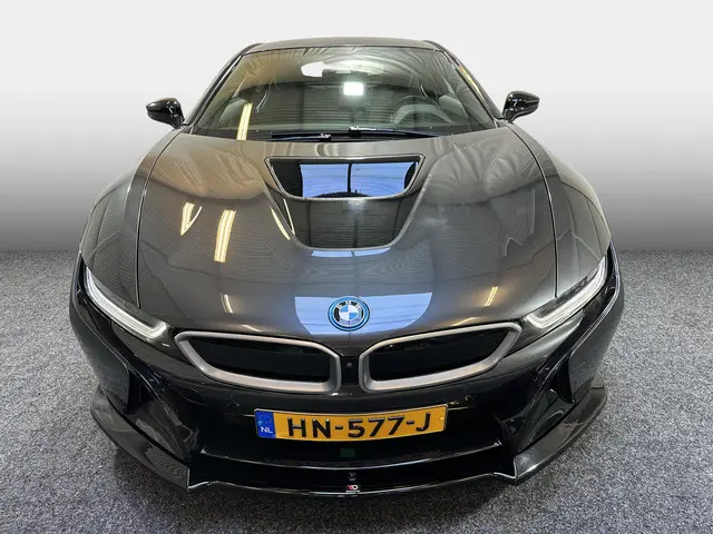 BMW i8 incl BTW Bodykit 2015 Hybride Benzine 10