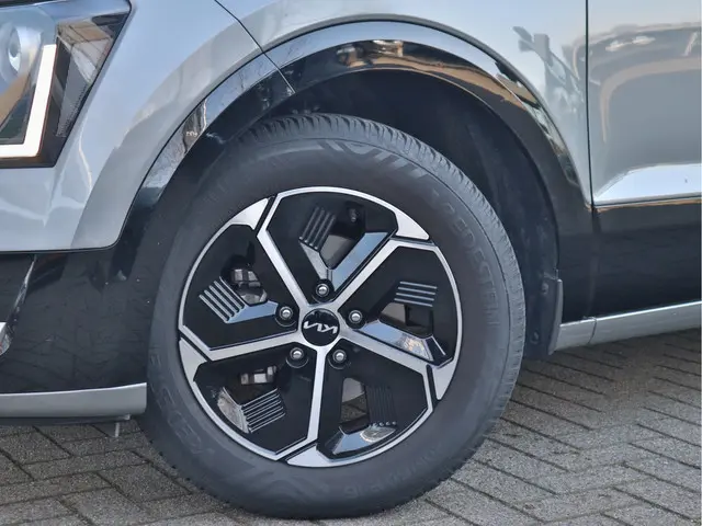 Kia Niro 1.6 GDi Hybrid DynamicLine 2023 Hybride Benzine 7