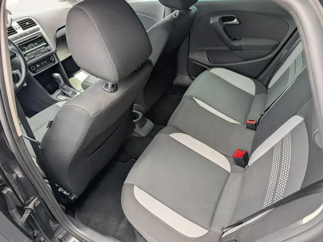 Volkswagen Polo 1.2 TSI LIFE / DSG 2013 Benzine 20